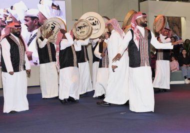 Tipik yerel ürünler olan zanaatkarlar yiyecek, folklor, müzik ve dans yok. Rho, Milan, İtalya.