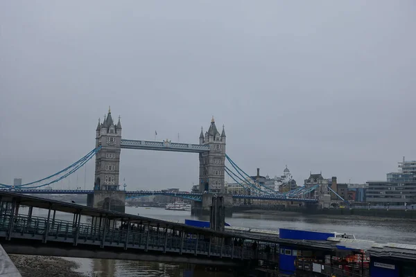 Tower Bridge Inglaterra Partir Margem Rio — Fotografia de Stock