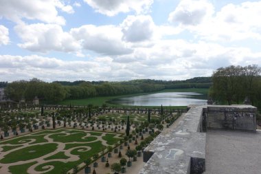 Paris yakınlarındaki ünlü saray güzel bahçeler, Fransa