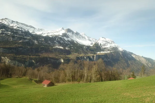 Природный Ландшафт Заснеженных Гор Сделанный Интерлакене Швейцария — стоковое фото