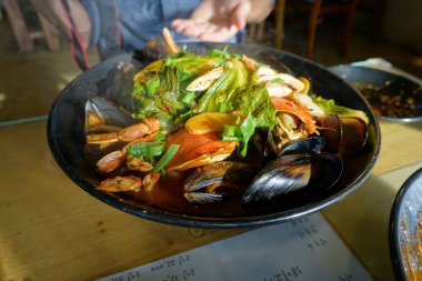 Champon Kore 'deki Çin restoranlarında satılıyor.