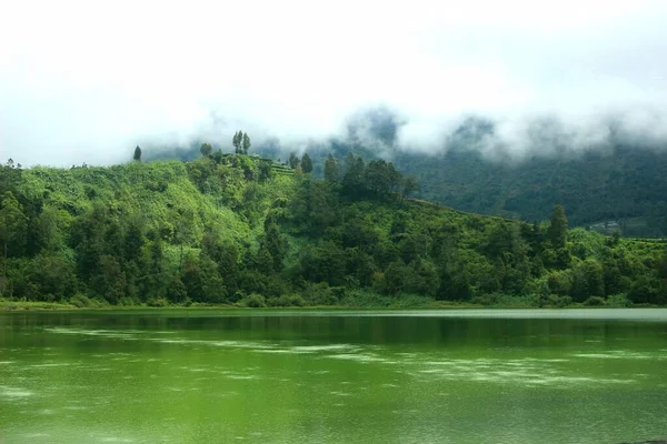 Hermoso Paisaje Natural Telaga Warna Objeto Turismo Dieng Indonesia — Foto de Stock