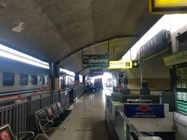 Malang Station Trein Malang Stad — Stockfoto