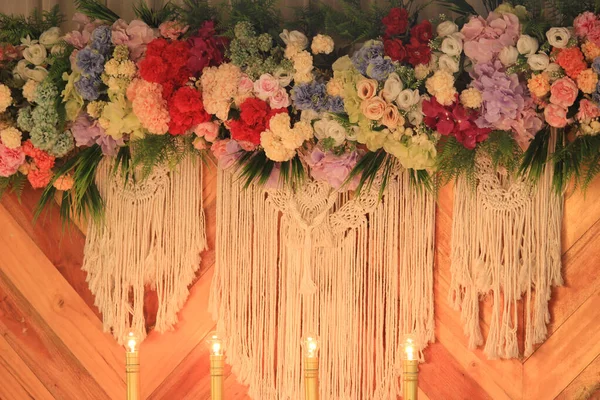 Artigianato Arte Macrame Fatto Corde Maglieria Composizioni Floreali Sfondi Decorazione — Foto Stock