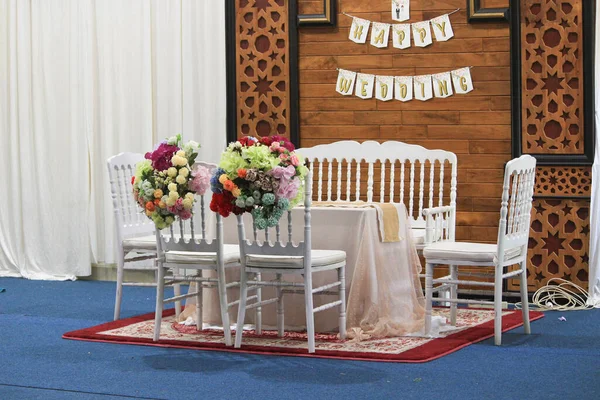 Decoraciones Mesa Silla Para Ceremonia Boda Con Tema Rústico Romántico — Foto de Stock