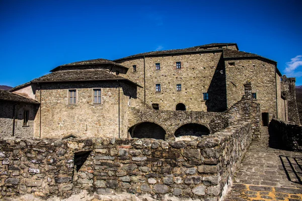 Pontremoli Lunigiana Toscana Itália Abril 2018 Vista Castelo Das Muralhas — Fotografia de Stock