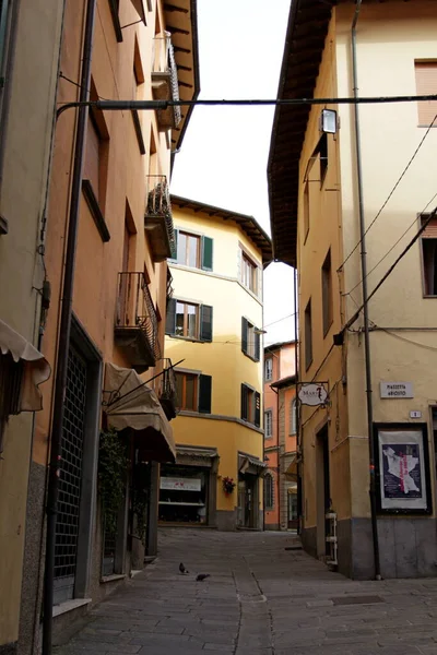 Castelnuovo Garfagnana Lucca Italia Febrero 2021 Una Calle Centro Del —  Fotos de Stock