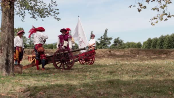 Lucca Toscana Italia Settembre 2019 Uomini Vestiti Soldati Rinascimentali Caricano — Video Stock