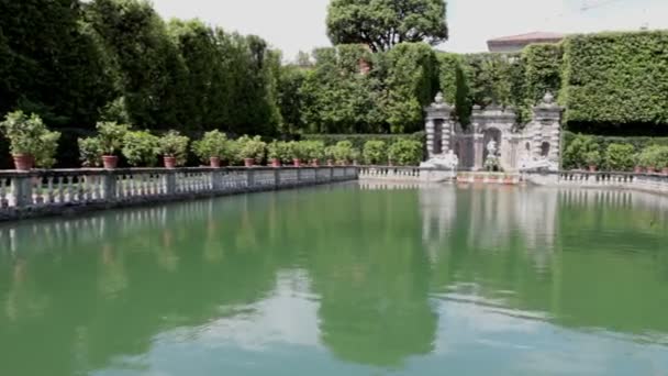 マリア ルッカ イタリア 2020年6月2日 マリアのロイヤルヴィラ レモンガーデンの17世紀の魚池 — ストック動画