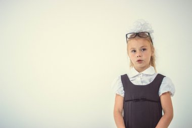 kız öğrenci düşünme