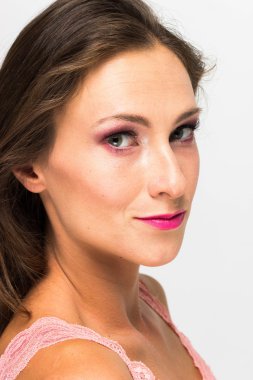 güzel bir kadın yüzü izole