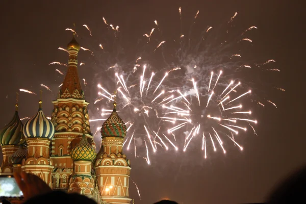 Moskauer Feuerwerk am Silvesterabend im Freien — Stockfoto