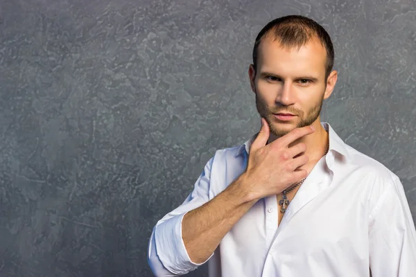 Hombres de negocios brutales de poca monta. Concepto de jefe . —  Fotos de Stock