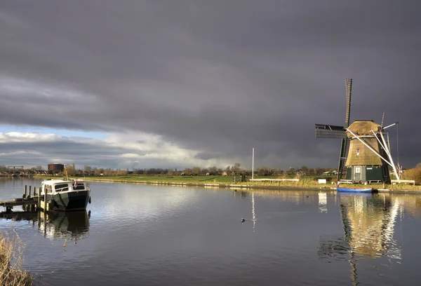 Windmühle auf dem Hommel — Stockfoto