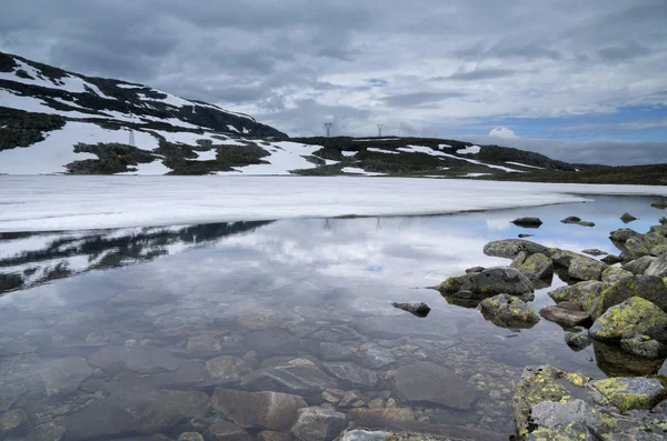 Озеро на Aurlandsfjellet — стокове фото
