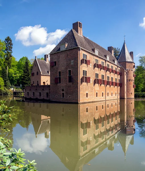 Castle Het Oude Loo i Apeldoorn — Stockfoto