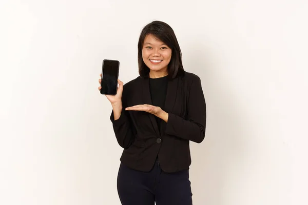 Mooie Aziatische Vrouw Dragen Zwart Pak Holding Smartphone Tonen Blanco — Stockfoto