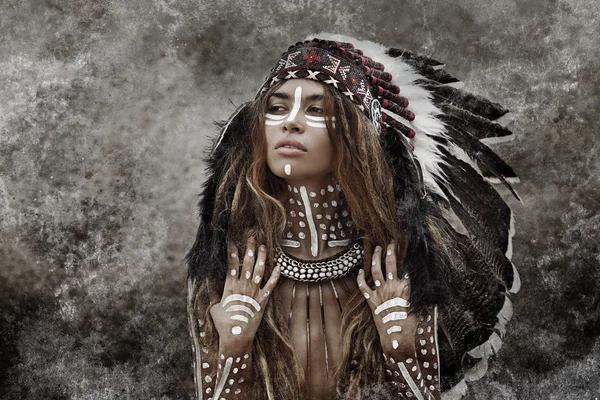 Hintli kadın avcısı