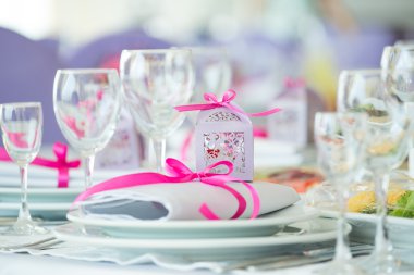 Düğün masa dekorasyonu