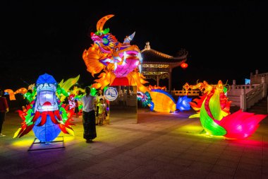 Nakhonsawan, Tayland - Aralık 2018: Çin Yeni Yılı kutlamak için Fener kukla festivali, Nakhonsawan, Tayland 'da turizm merkezi