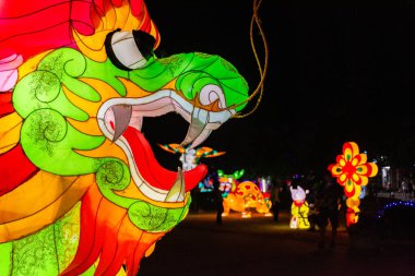 Nakhonsawan, Tayland - Aralık 2018: Çin Yeni Yılı kutlamak için Fener kukla festivali, Nakhonsawan, Tayland 'da turizm merkezi