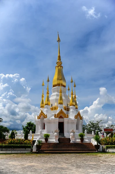 Oro y Pagoda Blanca — Foto de Stock