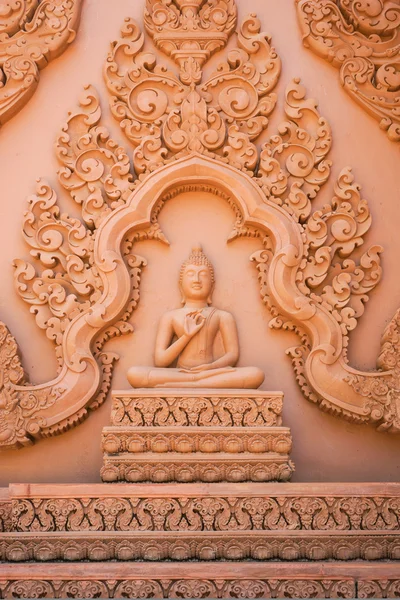 Immagine di Buddha con scultura tradizionale tailandese — Foto Stock