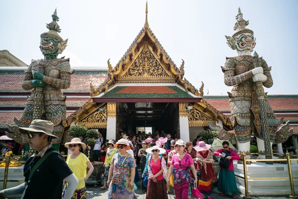 Čínští turisté na Wat Phra Kaew. Royalty Free Stock Obrázky
