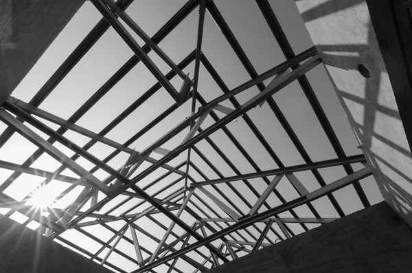 Structure du toit en acier . — Photo