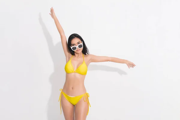 Woman Wearing Yellow Bikini Dress White Sunglasses Head Concept Summer — Stock Photo, Image