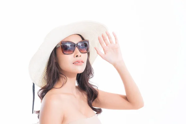Κοντινό Πλάνο Όμορφη Γυναίκα Προσωπογραφία Καπέλο Ήλιο Και Γυαλιά Ηλίου — Φωτογραφία Αρχείου