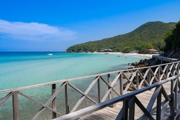 Playa Mar Turquesa Con Viejo Camino Madera Blanca Del Paseo — Foto de Stock