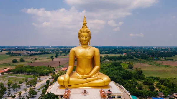 Luftaufnahme Des Großen Alten Goldenen Vermittelten Buddha Wat Muang Tempel — Stockfoto