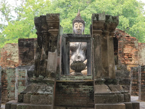 Buddhist statue — Stock Photo, Image