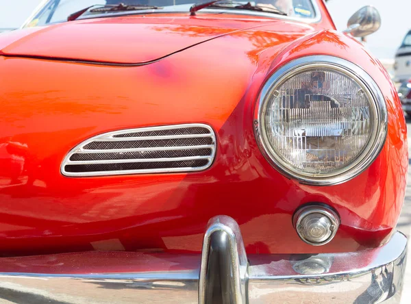 Detalhe Frente Karmann Ghia 1968 Vermelho Vintage — Fotografia de Stock