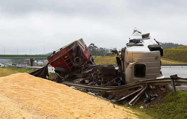 Overturned Truck — Stock Photo, Image