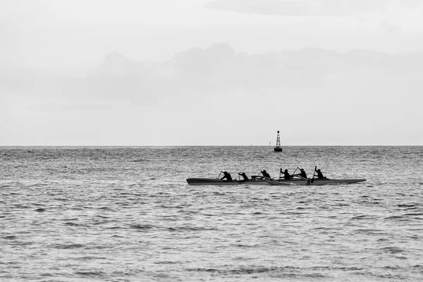 Outrigger squadra canoa — Foto Stock