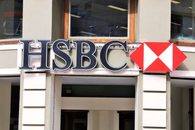 Curitiba, Brezilya - 1 Temmuz 2015 - Hsbc logosuna ajansınız Curitiba.