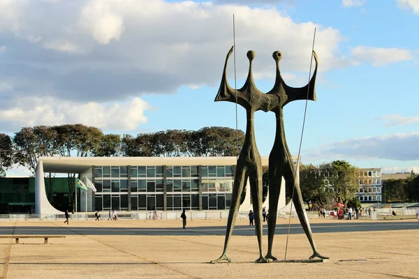 BRASILIA, BRASIL - 18 de julio de 2015: Estatua "Los Candangos" de Bruno Giorgi — Foto de Stock