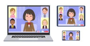 Bir grup liseli kız online toplantı yapıyor. Bir dizüstü bilgisayar, tablet ve akıllı telefon seti. Yönlendirmesi çok kolay..