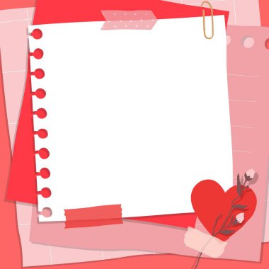Not kâğıdı, kaset, çiçek unsurları ve kalp çıkartması içeren not defteri kompozisyonu. Sevgililer Günü tebrik kartı için çağrı.