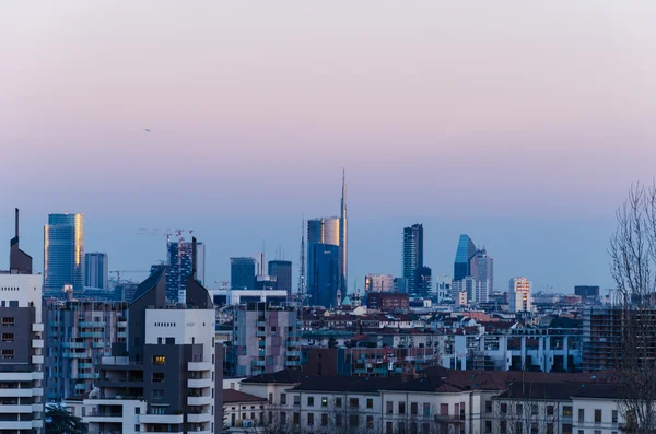 Milan yeni manzarası, yeni gökdelenler şehrin görünümünü