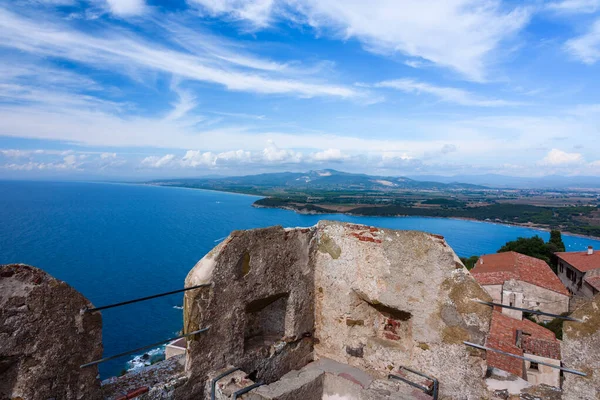 Vista Del Pueblo Antiguo Populonia Golfo Baratti Desde Castillo Dos — Foto de Stock