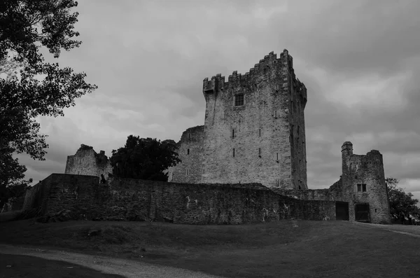 Killarney kalede görünümünü — Stok fotoğraf