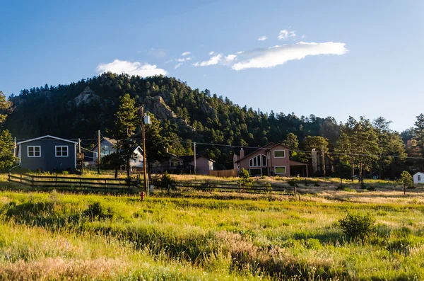 kayalık dağ güneşli sabahı