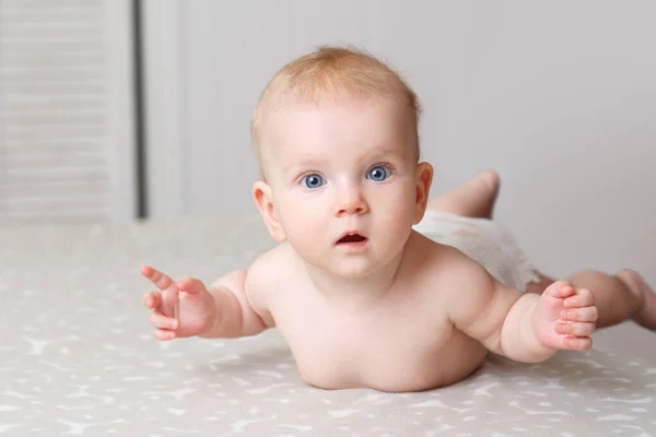 Retrato Suave Bebé Ojos Azules — Foto de Stock