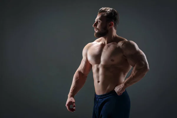 Courageous Athletic Guy Naked Torso Backlight Dark Background — Stock Photo, Image