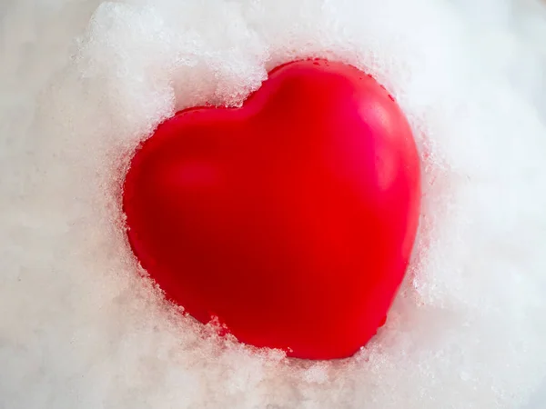 Hot Red Heart Lies White Snow Melts Concept Love Passion — Stock Photo, Image