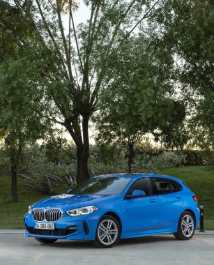 BMW 1 Serisi, BMW tarafından üretilen bir alt kompakt yönetici otomobil serisidir. Bu sürüm 116d.