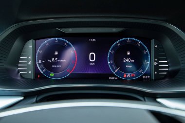 Skoda Octavia, Çek otomobil üreticisi Skoda Auto tarafından 1996 yılından beri üretilen küçük bir aile arabasıdır. Benzersiz bir iç tasarımı var..